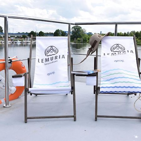 Lemuria Houseboat - Plywajacy Domek Na Wodzie Breslavia Exterior foto